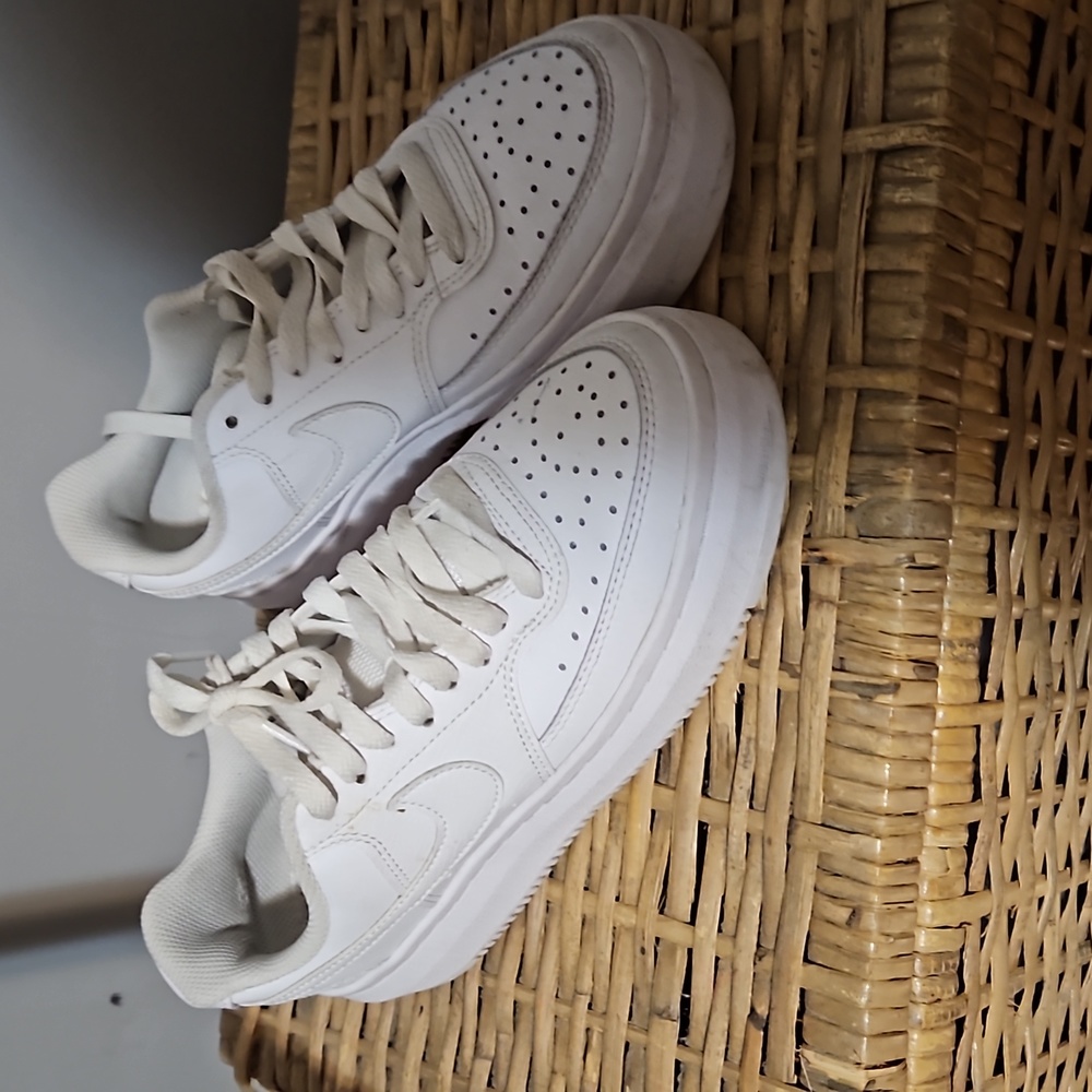 NIKE AIR FORCE
